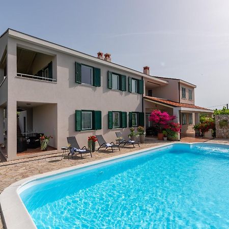 Villa Mare 로비니 외부 사진