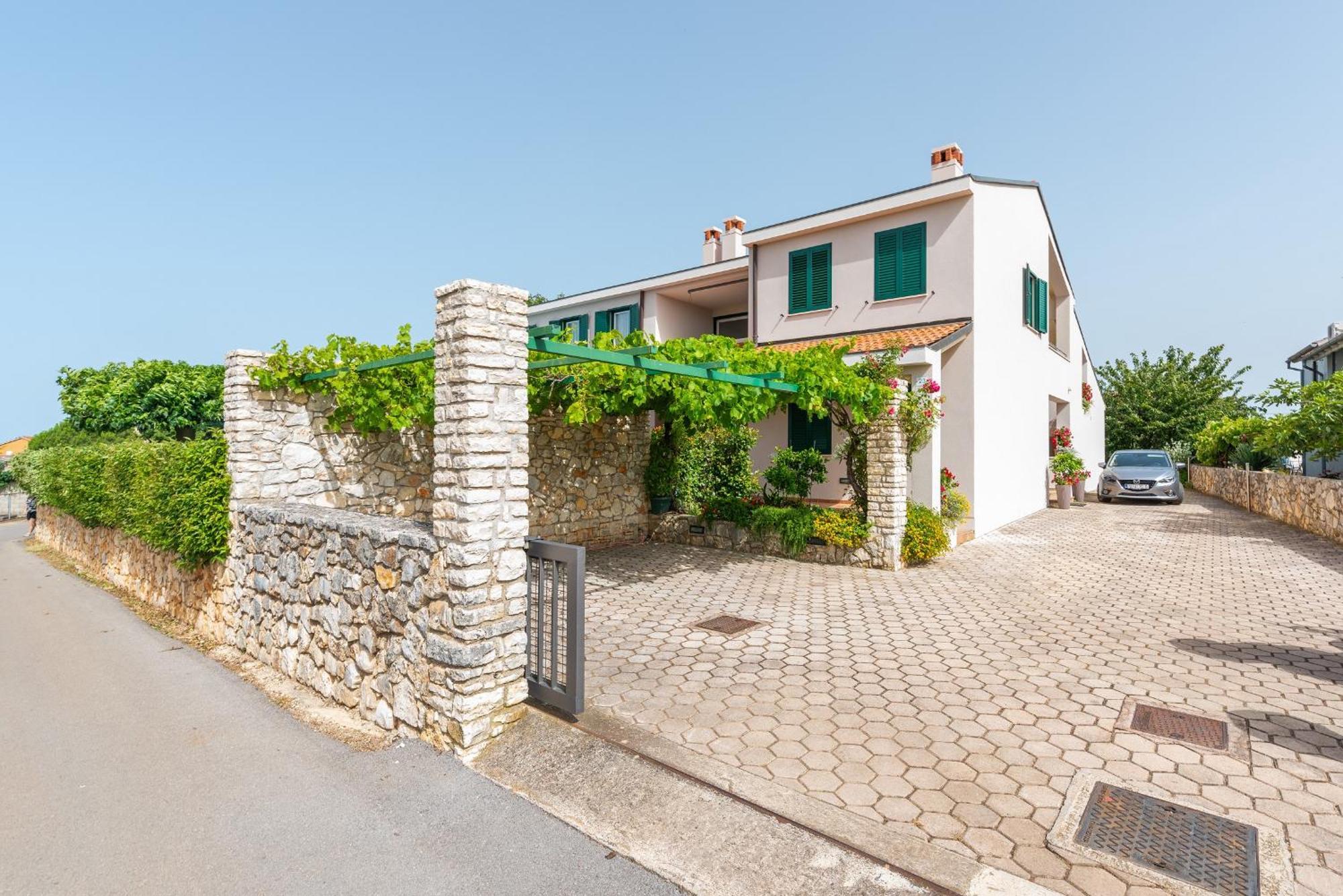 Villa Mare 로비니 외부 사진